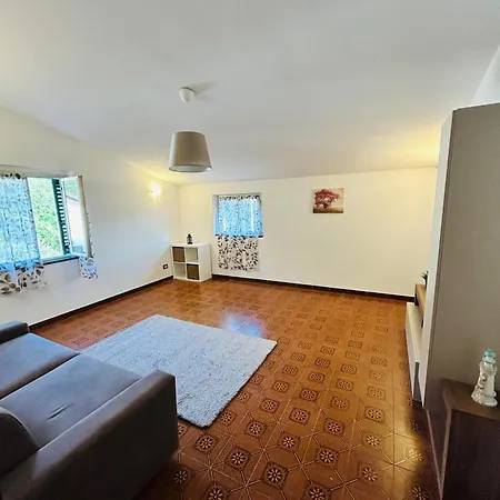 Semesterbostad Casa Alessio A 15 Minuti Dal Mare Bracco